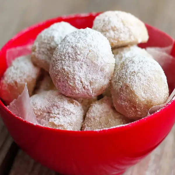 Snowball Cookies That MELT In Your Mouth!
