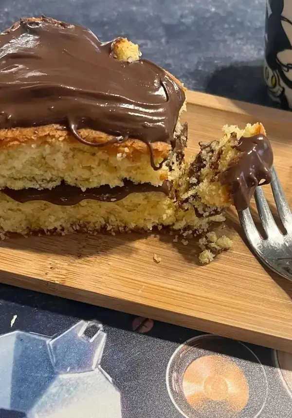 Hazelnut cream cake