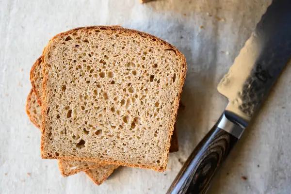 Pan de espelta integral