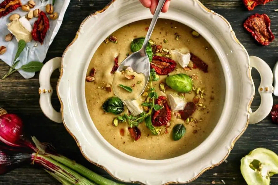 Sopa de setas porcini rica y cremosa
