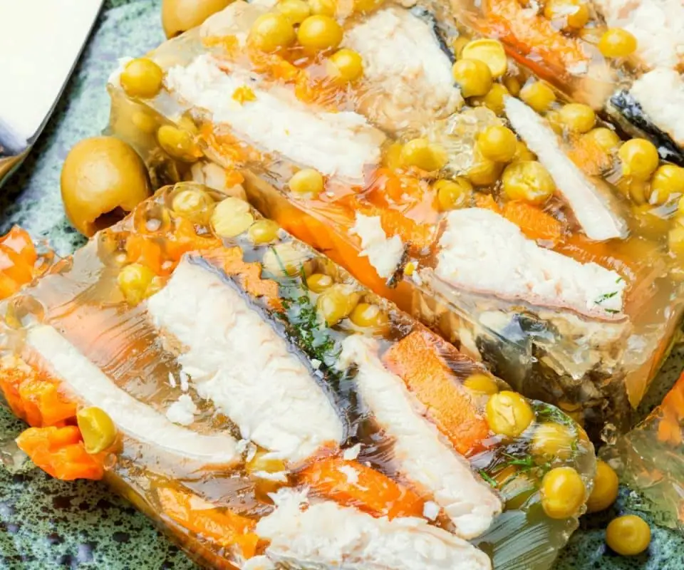 Pescado ucraniano en gelatina