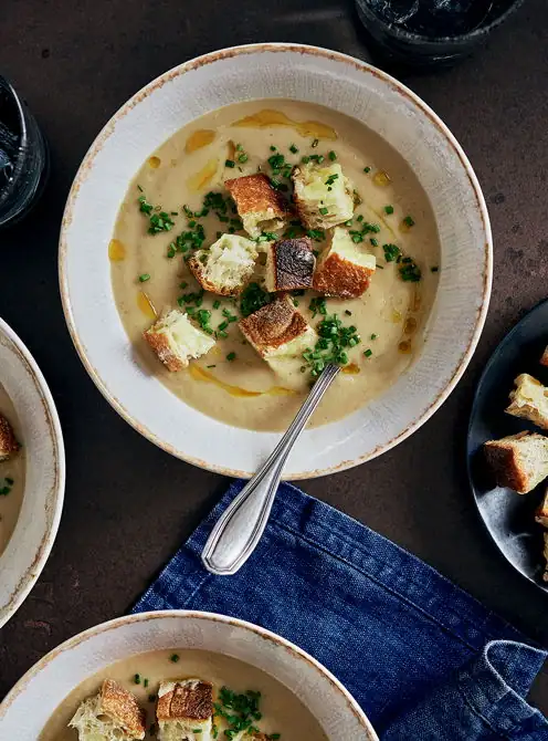 Parsnip and roasted onion soup