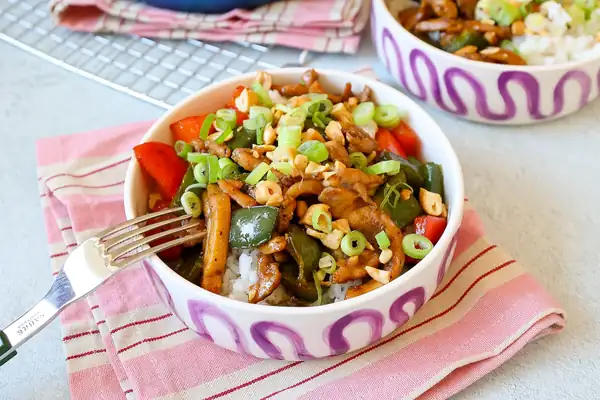 Honey cashew chicken with rice