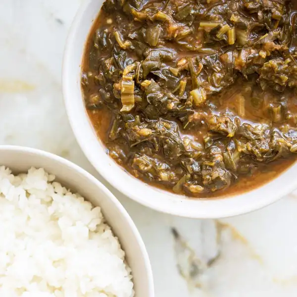Egyptian Spinach With Tomato Sauce