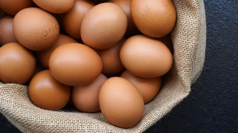 The Quickest Method For Getting Eggs To Room Temperature