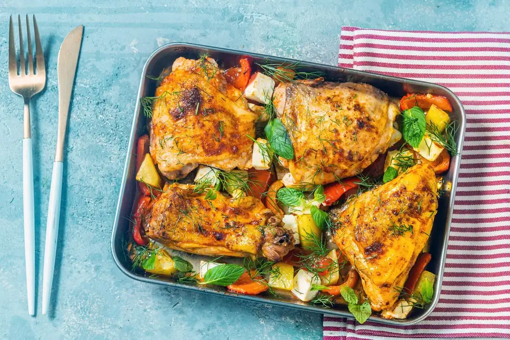 La receta de pollo al horno “rápida” de Mary Berry es una de las favoritas de la familia