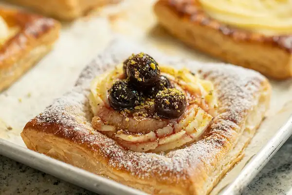 Galaktoboureko Danishes