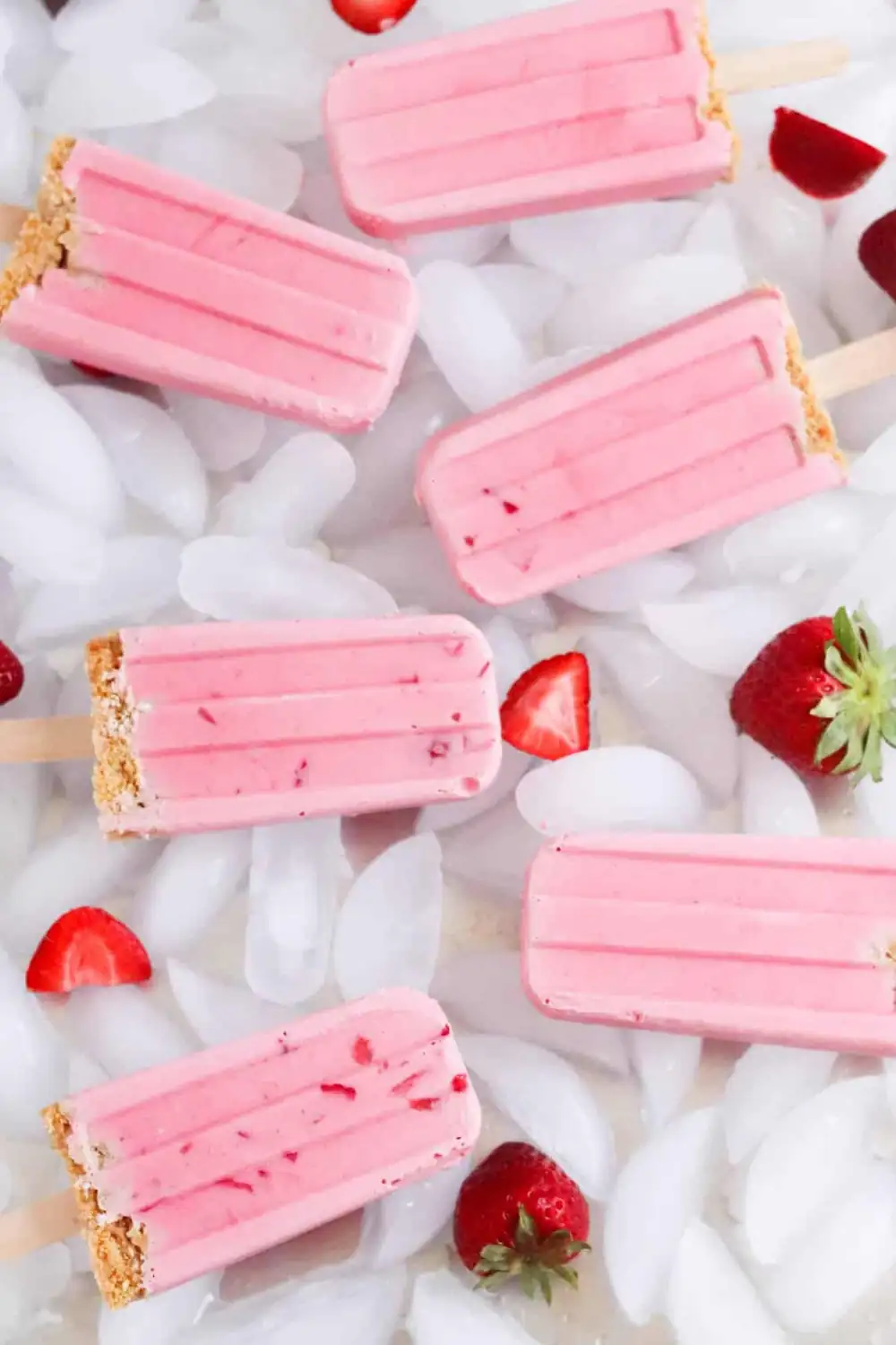 Receta de paletas heladas de tarta de queso con fresas