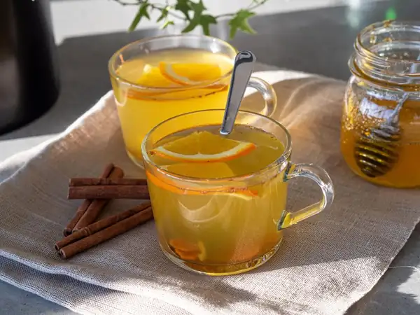 A warming infusion with ginger and turmeric