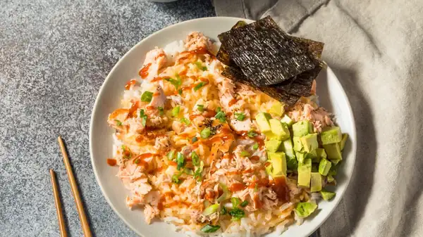 Sushi Salad Is The Perfect Way To Shake Up Your Summer Meals