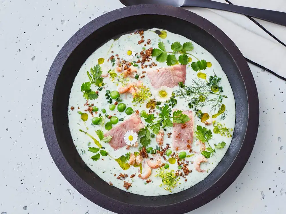 Cool cucumber and buttermilk soup “Island Garden”