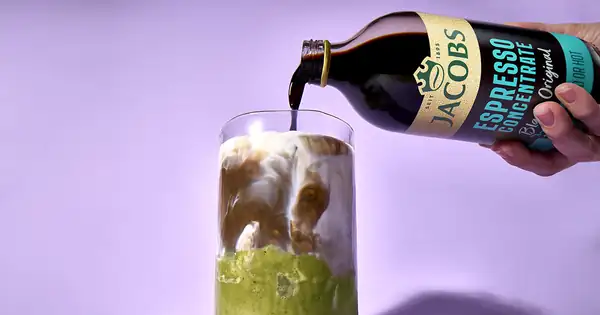 Layering: Jacobs Espresso Concentrate brings the fashion trend to your glass