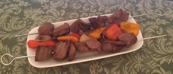 Nuestra receta y video de Shish Kebab (Khorovatz) es todo un éxito en YouTube