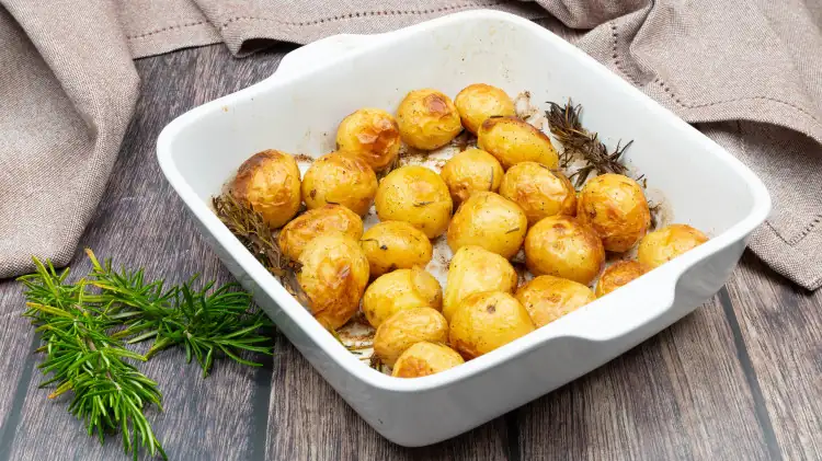 Soft and flavorless new potatoes? Here's the trick to making them crispy in 30 minutes!