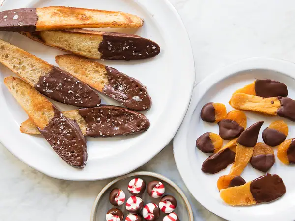 How To Temper Chocolate at Home