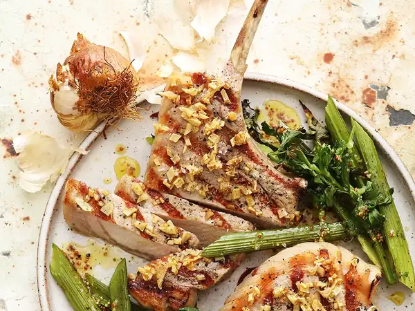 Recipe for Garlic Pit Steaks