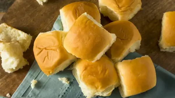 Wonder Bread Is Finally Making Hawaiian Buns And We're Rejoicing
