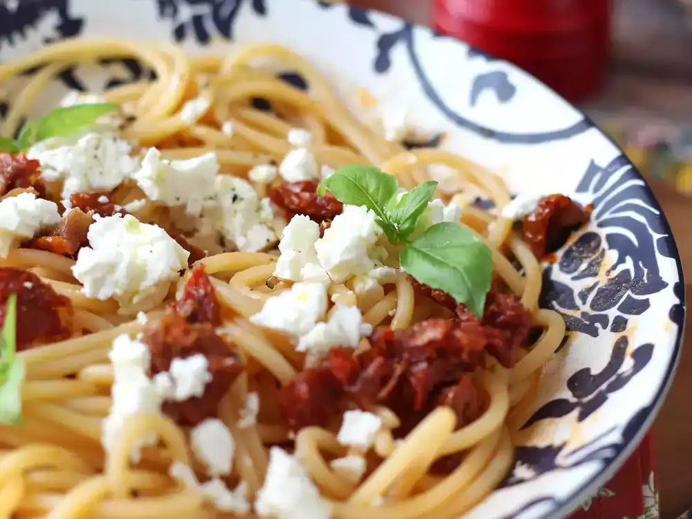 Cold pasta with gazpacho, a fresh and tasty summer recipe