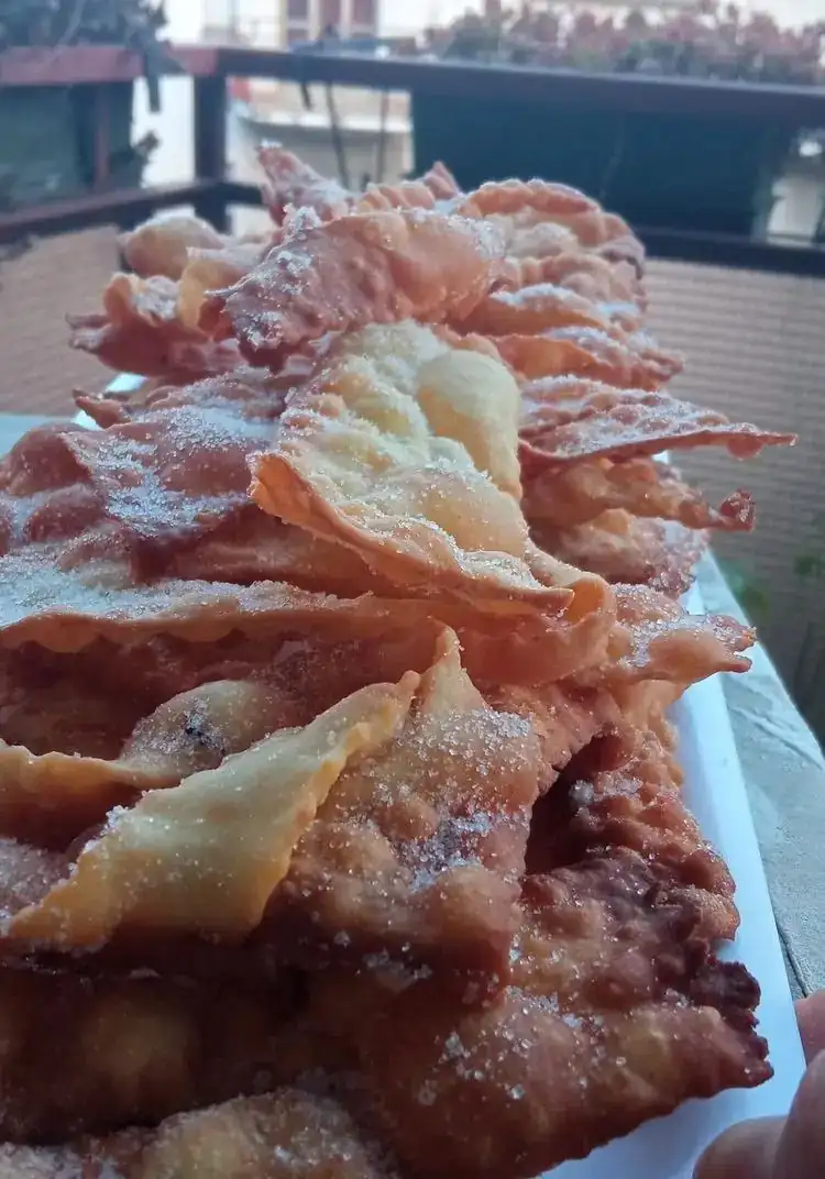 Another variation of Carnival chiacchiere