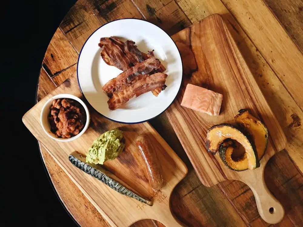 10 lugares económicos para disfrutar de un brunch por $10 o menos