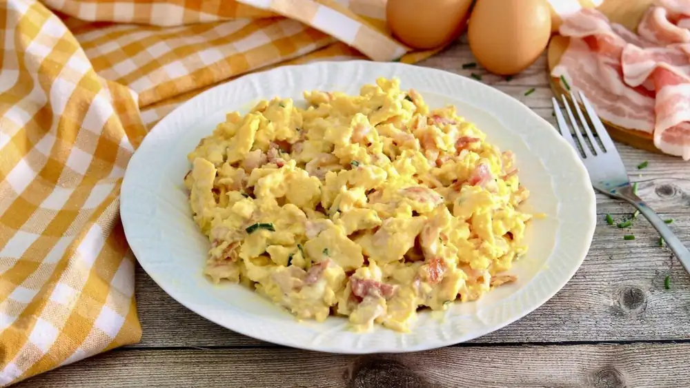 Scrambled eggs di Anthony Bourdain