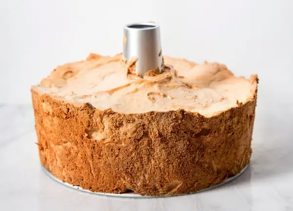 Listen, Suburban Ladies, I’m Taking Back Angel Food Cake