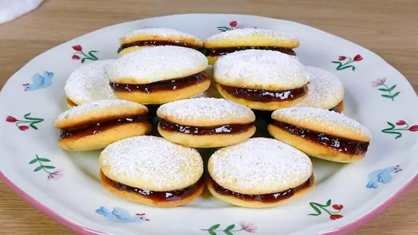 San Gennaro Biscuits: A Traditional Neapolitan Recipe