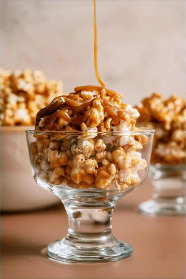 Caramel Popcorn Recipe (15 Minutes)