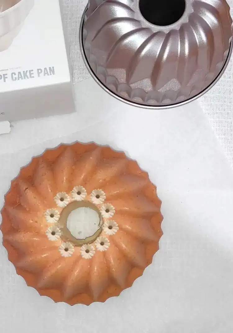 Bundt cake in albumi