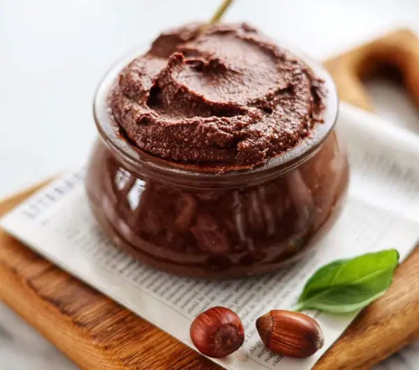 Homemade Vegan Nutella (Sugar-free)