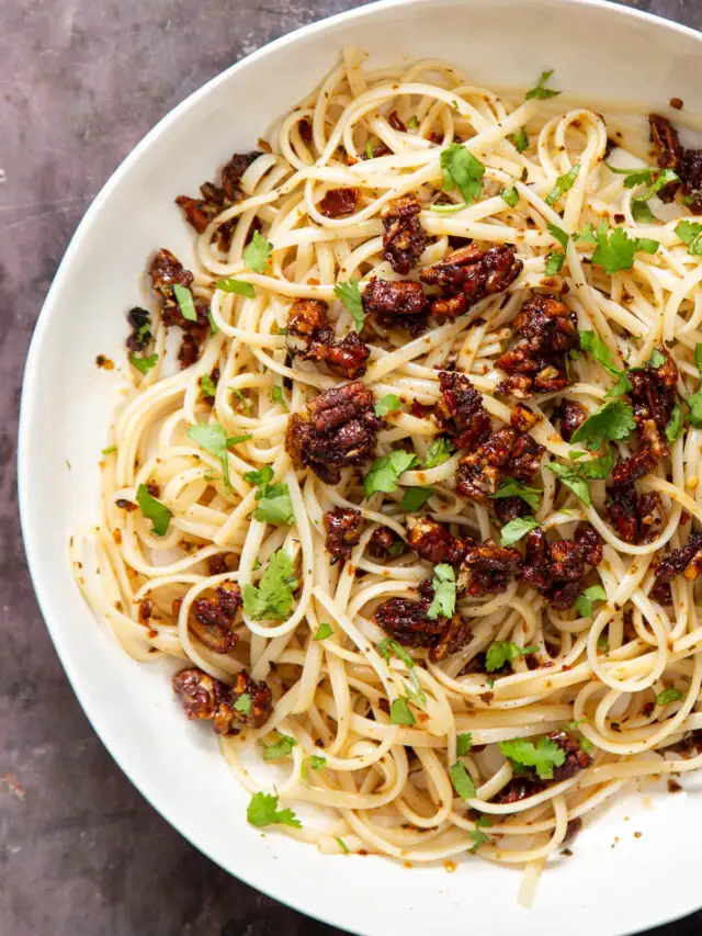 Vegan Garlic Chili Oil Pasta with Smoky Pecans