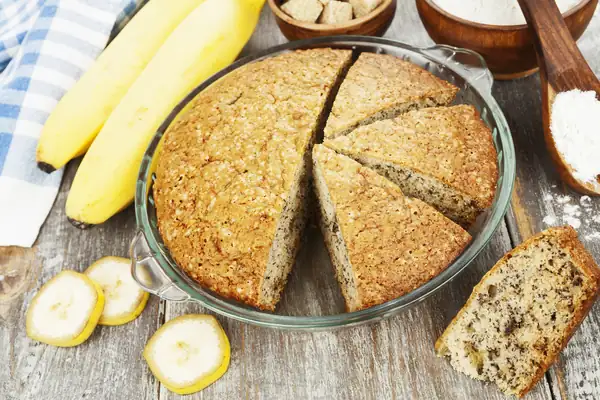 Simple Banana Cake Recipe - Sweet and Sour