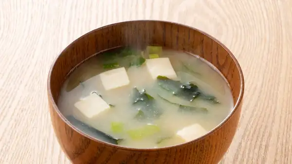 El error que debes evitar al preparar miso para obtener la sopa más sabrosa