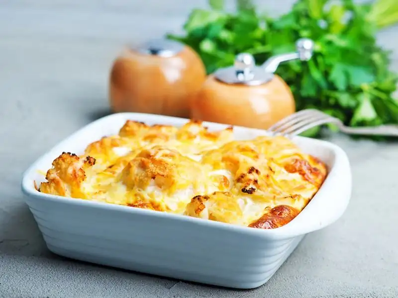 Delicious Recipes: How to Make Baked Cauliflower with Béchamel Sauce?