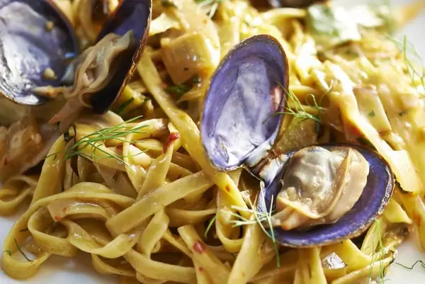 Linguine with Manila Clams & Leeks