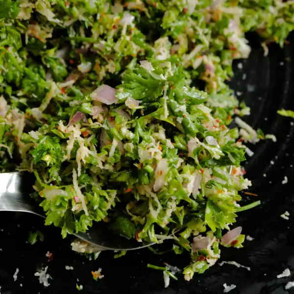 PARSLEY SALAD WITH COCONUT