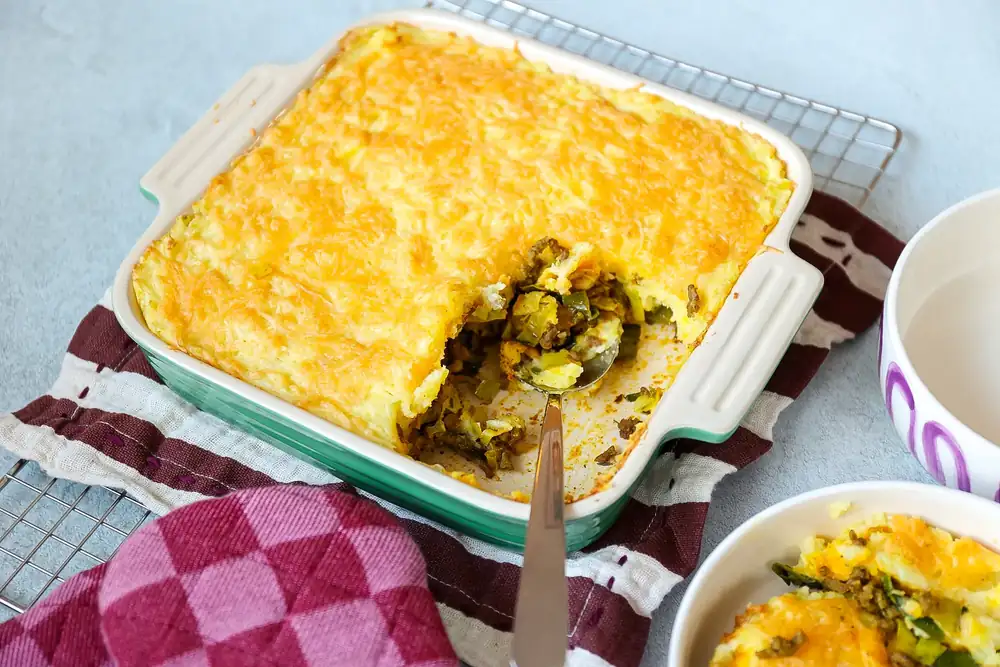 Casserole with minced meat and mashed potatoes