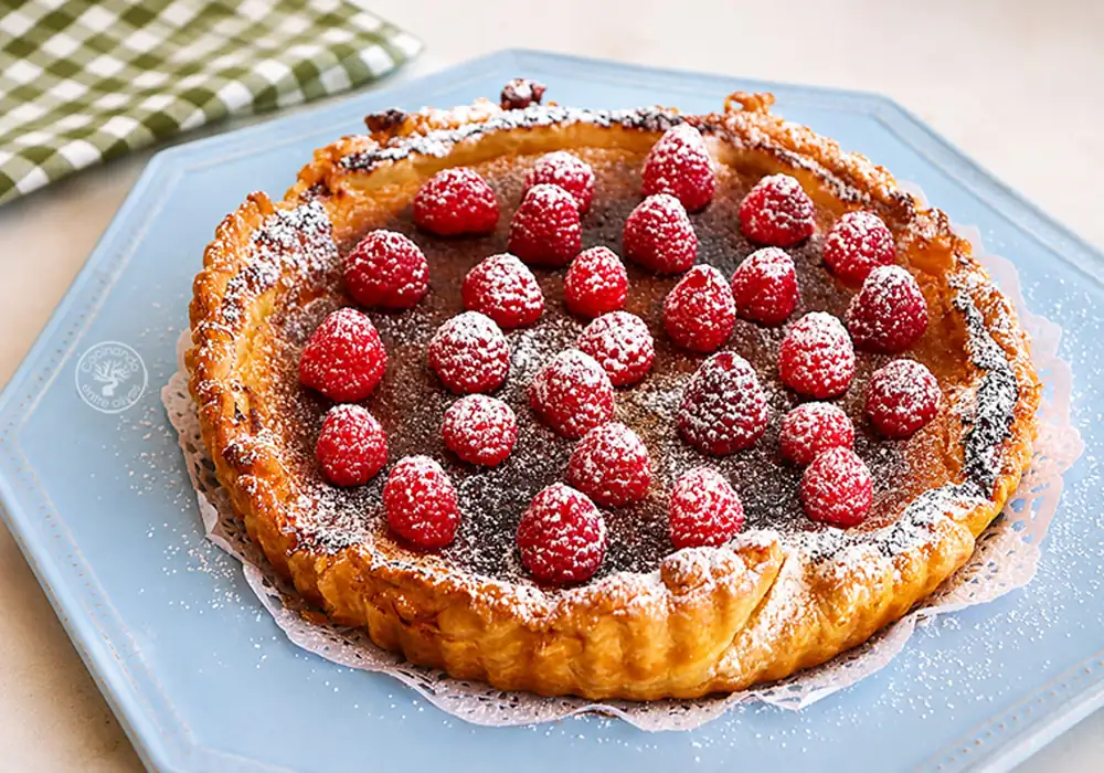 Tarta de limón fácil con frambuesas