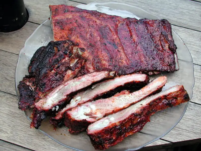 Grilled pork ribs: the easy recipe
