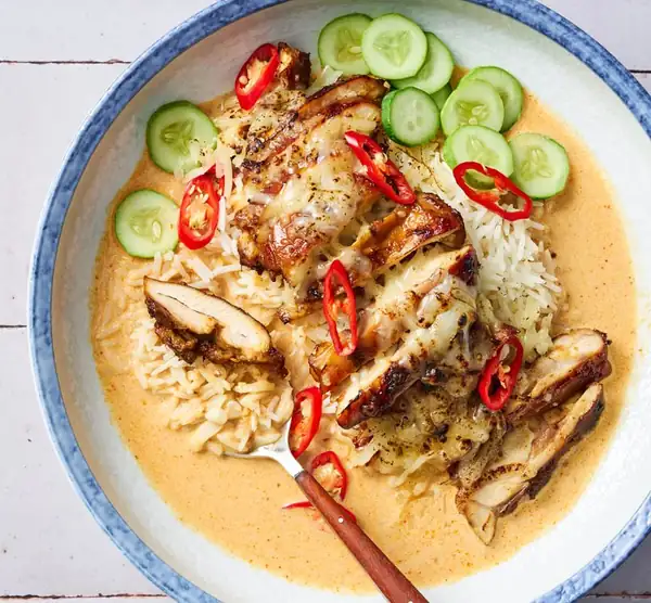 Cheesy Thai Red Curry Chicken & Rice