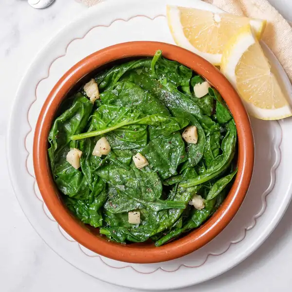 Sautéed Spinach with Garlic and Lemon