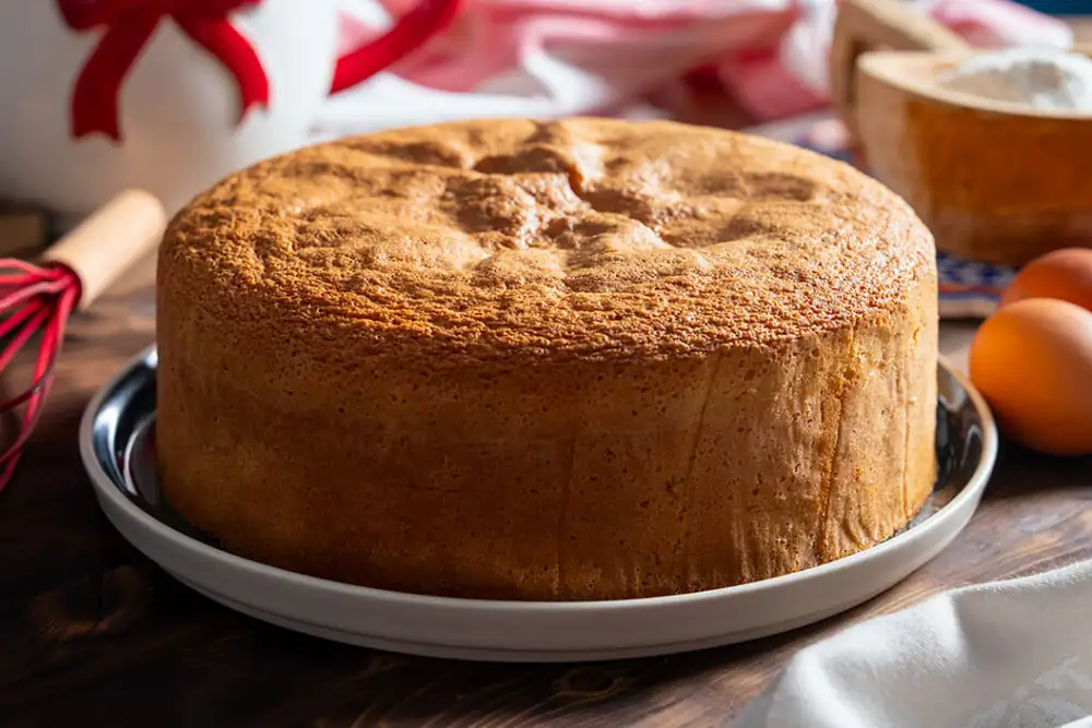 Fluffy vanilla dough for delicious cakes