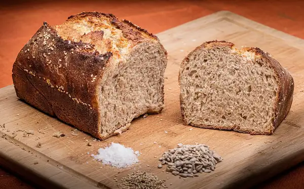 Doctors differentiate between white flour and whole grains