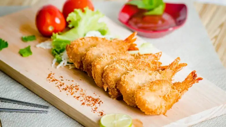 The Clever Method For Presenting A Fuller Plate Of Shrimp