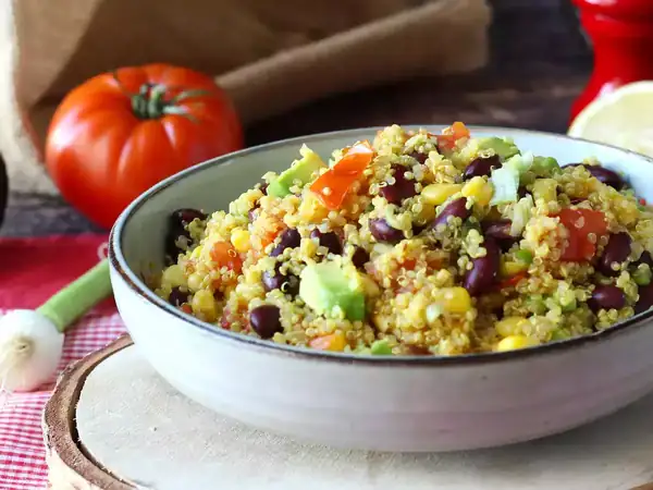 Protein salad of quinoa with red beans and sweetcorn