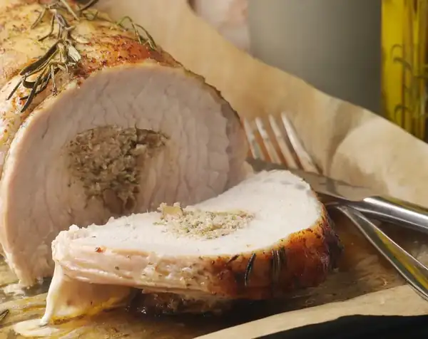 Rolled roast with mushrooms and chestnuts