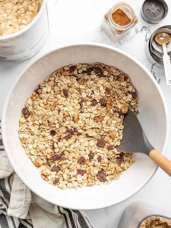 Homemade Muesli Oats (Muesli Breakfast Recipe)