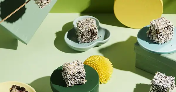 Australian cake cubes or lamingtons