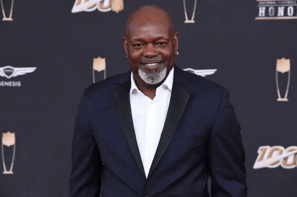 Following Legal Drama, Emmitt Smith’s Las Vegas Steakhouse Is Finally Set to Open in February