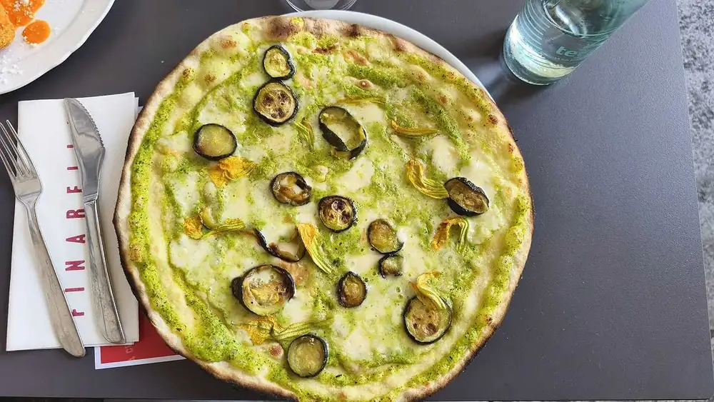 Finarella in Turin, the round Roman pizza that respects its “tradition”